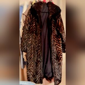 Luxurious Faux Fur mink Coat in Rich Brown